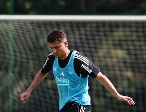 Beşiktaş’ın yeni transferi Cengiz Ünder ilk antrenmanına çıktı!