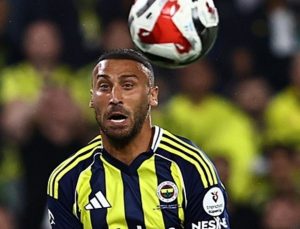 Cenk Tosun’dan Fenerbahçe-Corendon Alanyaspor maçının son saniyesinde yaşanan pozisyonla ilgili flaş açıklama