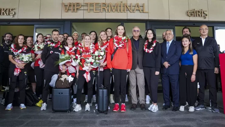 Eda Erdem: "Türk voleybolu için tarihi bir dönemdeyiz"
