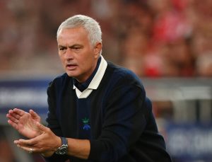 Fenerbahçe’de görevine son verilen Jose Mourinho’nun yeni adresi belli oldu!