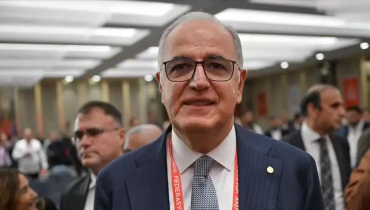 Mehmet Akif Üstündağ: "Türk bayrakları çıksın, her yeri bayraklarla donatalım!"