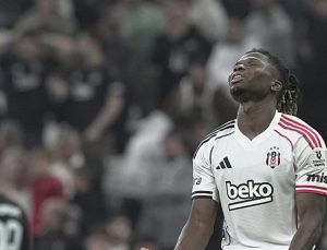 Beşiktaş’ta El Bilal Toure’den korkutan hareket! Soyunma odasına gitti
