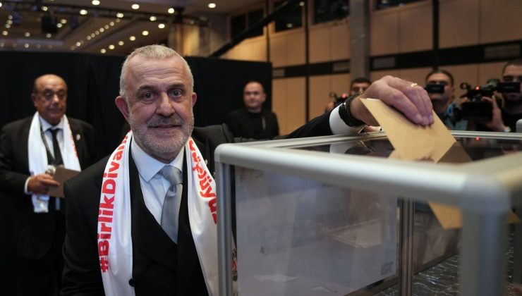 Beşiktaş’ta yeni divan başkanı Ahmet Ürkmezgil seçildi!