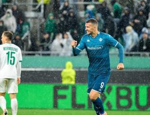 Dzeko, UEFA Konferans Ligi’nde tarihe geçti