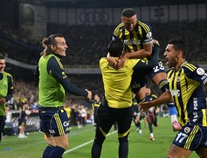 Fenerbahçe’de Cenk Tosun ve İrfan Can Kahveci kadro dışı bırakıldı!