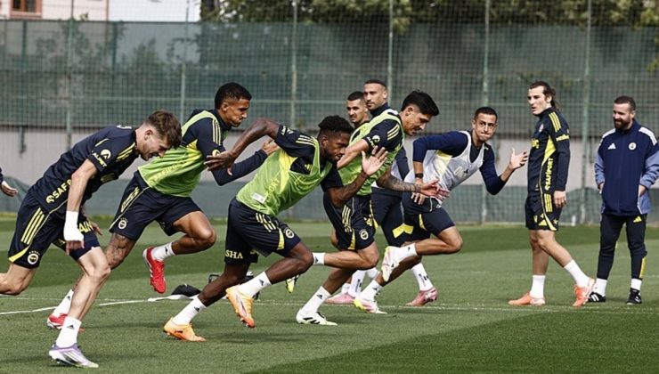 Fenerbahçe’nin Samsunspor kamp kadrosu açıklandı!