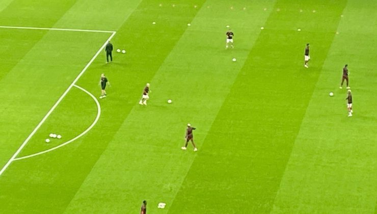 Galatasaray tribünlerinden Osimhen’e özel ilgi!