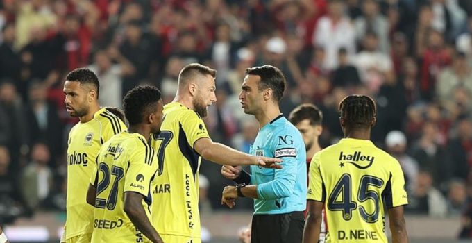 Gaziantep’te kırmızı kart çıktı! Fenerbahçe…
