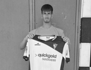 İspanya’da futbol maçında başına darbe alan 19 yaşındaki kaleci hayatını kaybetti