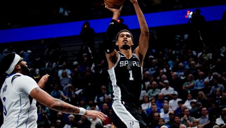 San Antonio Spurs sezona farklı galibiyetle başladı
