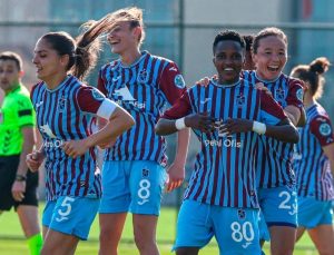 Trabzonspor Turkcell Kadın Futbol Süper Ligi’nde Beşiktaş’ı 2-1 mağlup etti!