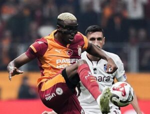 Galatasaray’da Osimhen’in şutu direkten döndü