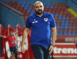Maçta kalp krizi geçiren teknik direktör hayatını kaybetti