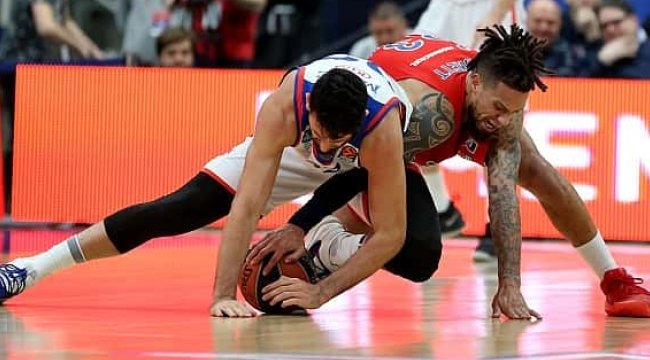 Anadolu Efes Çarpıcı Yenilgiyle Moskova’dan Dönüyor: 102-84