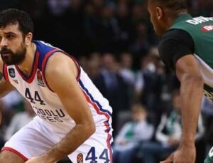 Anadolu Efes, Zalgiris Kaunas’ı Farklı Geçerek İlk Dört İçin Umut Verdi!