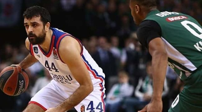 Anadolu Efes, Zalgiris Kaunas’ı Farklı Geçerek İlk Dört İçin Umut Verdi!