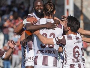 Bandırmaspor, Erzurumspor’u 2-0 Geçerek Yarı Finale Kaldı!