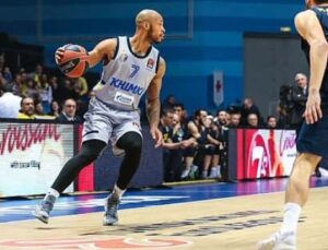 Fenerbahçe Beko, Uzatmada Yıkıcı Bir Yenilgiyle Sarsıldı: Khimki Moskova Maç Özeti
