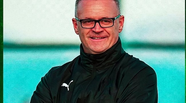 Sakaryaspor'un Yeniden Doğuşu: İrfan Buz Görevde!