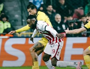 Samsunspor, İlk Yenilgisini AEK Atina’ya Karşı Aldı: Maçın Kader Anları Nelerdi?
