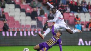 Samsunspor'un Kupadaki İhtişamlı Başlangıcı: Eyüpspor'u 2-1 Geçti