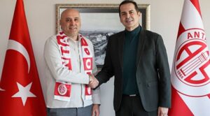 Antalyaspor'da Flaş Gelişme: Yeni Teknik Direktör Sami Uğurlu Göreve Başladı!
