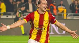 Fenerbahçe ve Galatasaray Arda Okan Kurtulan İçin Yarışıyor: Hangi Takım Kazanacak?