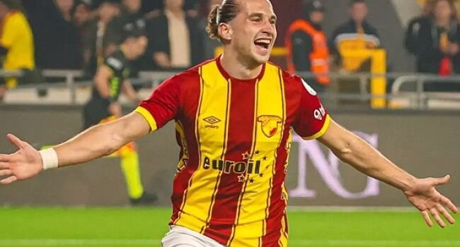Fenerbahçe ve Galatasaray Arda Okan Kurtulan İçin Yarışıyor: Hangi Takım Kazanacak?