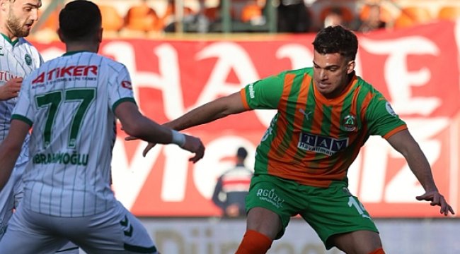 Konyaspor’un Galibiyet Hasreti Devam Ediyor: Alanyaspor’a Yenildiler!
