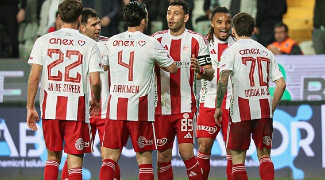 Antalyaspor’dan Fırtına Gibi Galibiyet: 4 Gollü Şov!