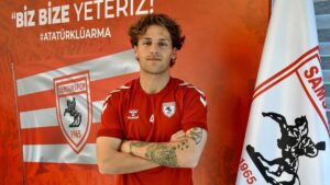 Samsunspor'un Yıldız Futbolcusundan Mutlu Haber: Carlo Holse Baba Oldu!