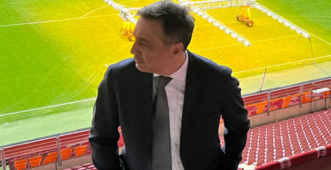 Türk Futbolunun Geleceğine Yol Haritası: “Futbol Altyapılarında Stratejik Yetenek Yönetimi” Okuyucuyla Buluştu