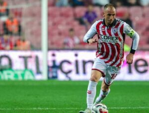 Samsunspor’un Efsanesi Zeki Yavru’ya Duygusal Veda: 136 Maçta İz Bıraktı