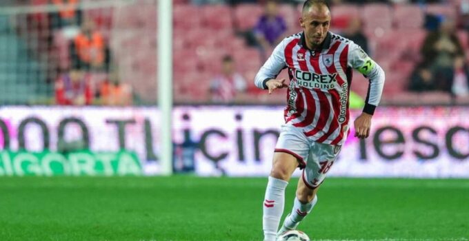 Samsunspor’un Efsanesi Zeki Yavru’ya Duygusal Veda: 136 Maçta İz Bıraktı