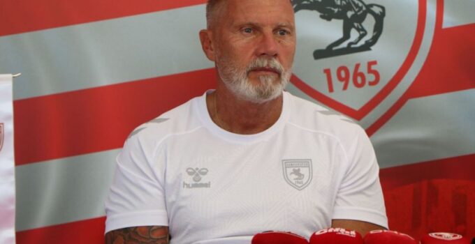 Fink’in Vizyonu: Samsunspor, Süper Lig’in Zirvesine Oynamaya Hazır!