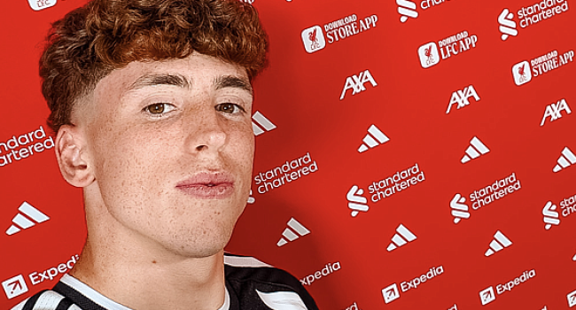 Liverpool’un Yeni Yıldızı: Victor Muñoz’un Transferi Futbol Dünyasını Salladı!
